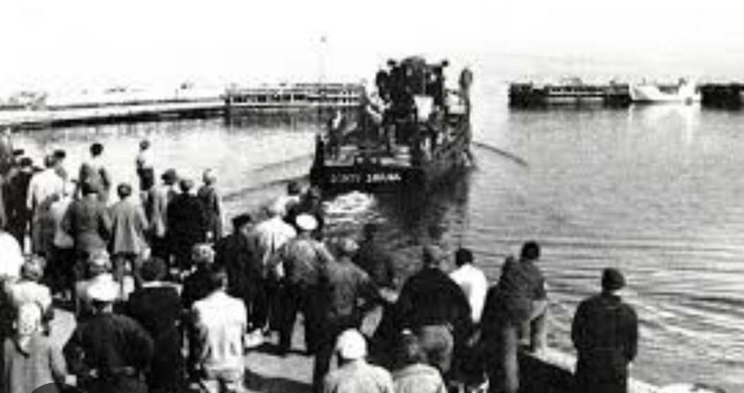 Sorte Shara i Agersø Havn 1943