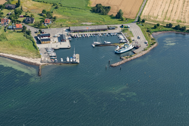Femø Havn | Hele Danmarks Havneguide