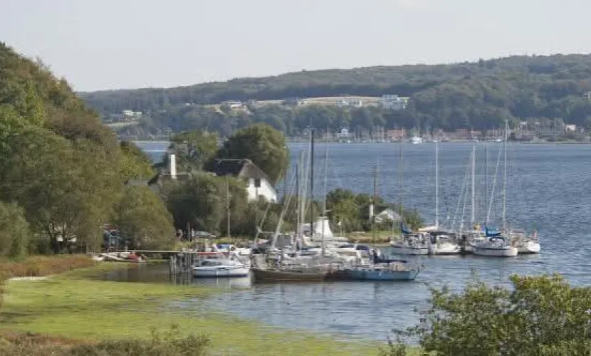 Høllets ​​​Bådelaug
