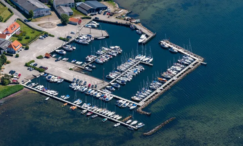 Fjellebroen Havn