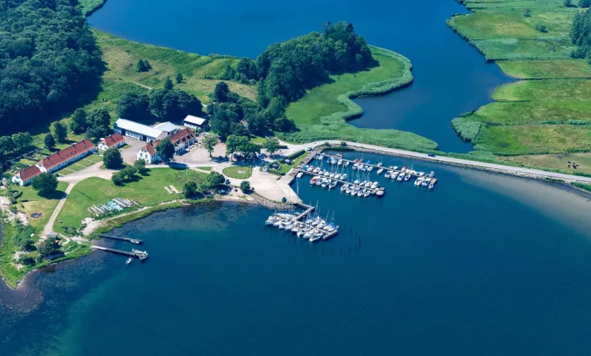 Kalvø Havn