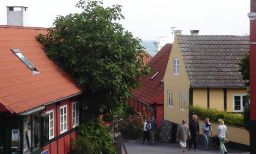 Gudhjem Havn havneguide.dk