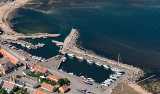 Luftfoto af Aarsdale Havn