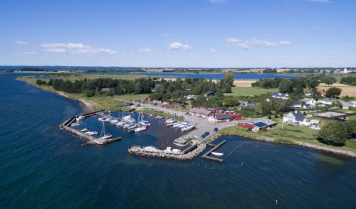 Luftfoto af Hårbølle Havn