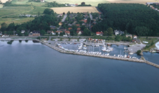Luftfoto af Faxe Ladeplads Lystbådehavn A.m.B.a.